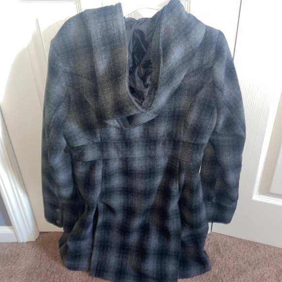 Wet seal coat - Picture 4 of 6